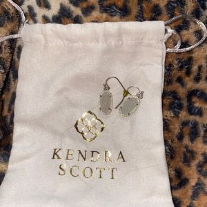 Kendra Scott Lee Silver Drop Earrings in Iridescent Drusy